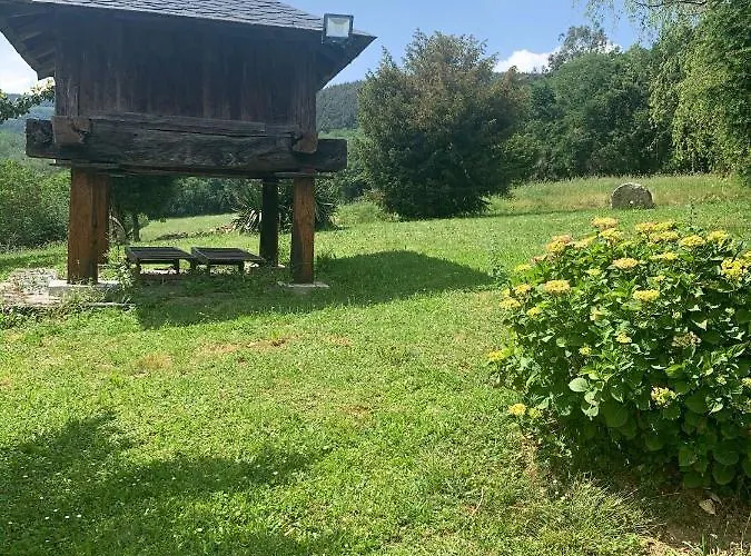 Villa Salvador Baralla