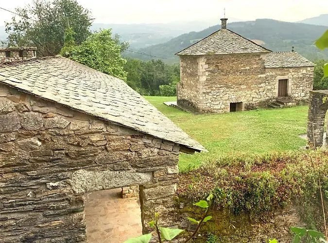 Villa Salvador Baralla